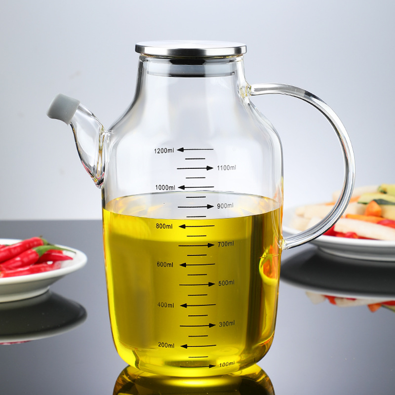 Czy szklana butelka na olej jest łatwa do czyszczenia?